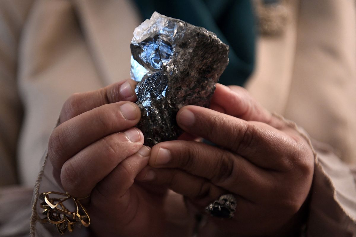 Ironi Botswana Negara Kaya Berlian yang Krisis Kesehatan Masyarakat