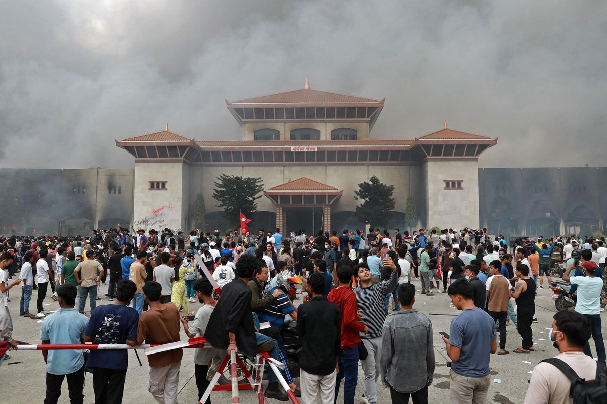 Nepal Tanpa Presiden PM Saat Demo Ricuh, Tentara Akan Ambil Alih